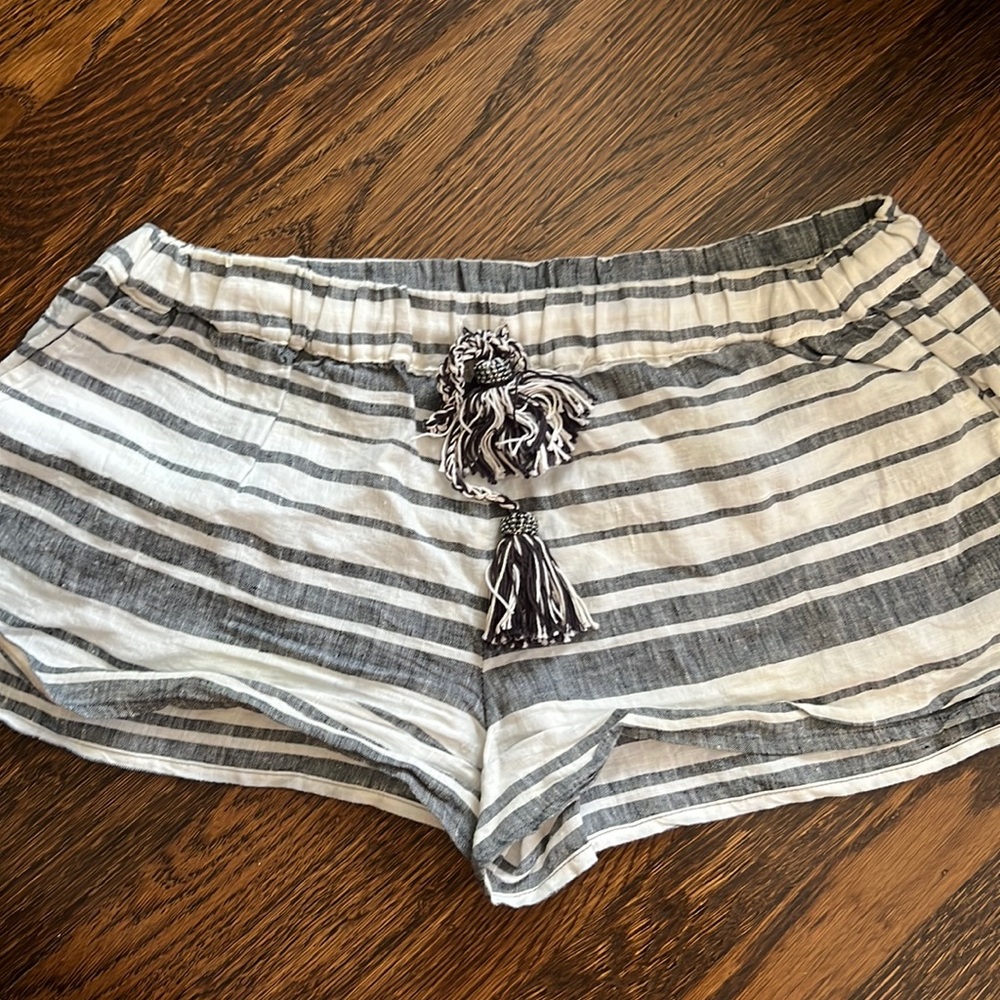 Calypso St. Barth striped linen beach shorts with tassel. Size xs.